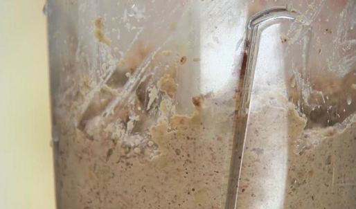 закуска из лаваша с соусом из перца