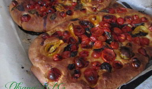 фокачча с ароматными томатами