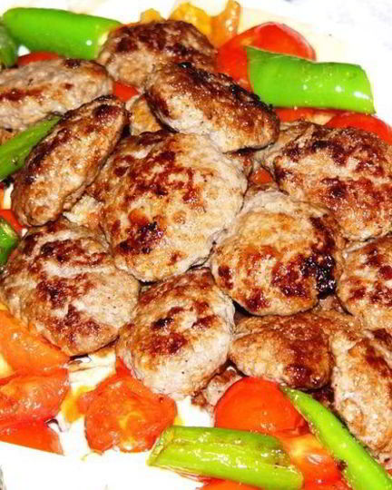 Рецепт говяжьих котлет на лепешке пиде