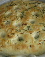 Картофельная фокачча с жареным луком