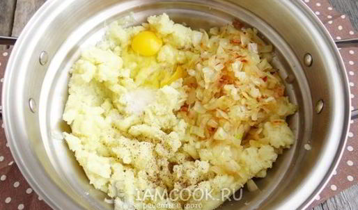 картофельные лепешки со шпинатной начинкой