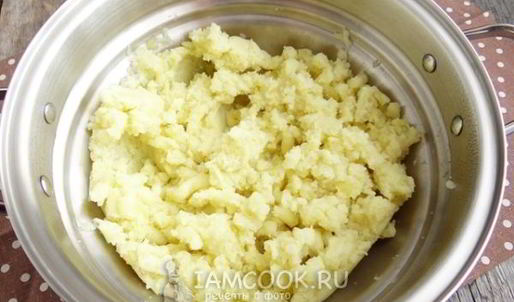 картофельные лепешки со шпинатной начинкой