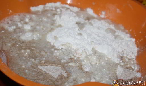 хлебные лепешки в духовке с луком и укропом