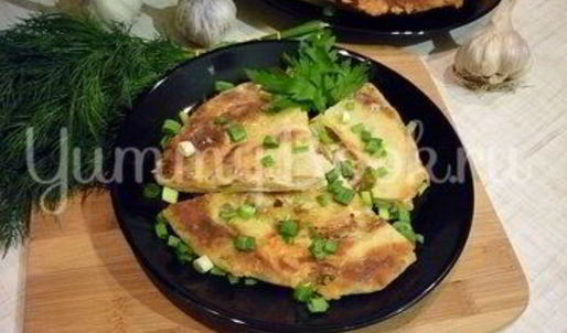 хрустящие лепешки с сыром и зеленым луком