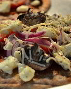 Лепешки пита с сыром Фета и грибами