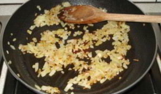 лепешки с луком и сыром