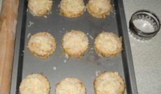 лепешки с луком и сыром