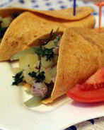 Лепешки тортилья с картофелем и свининой