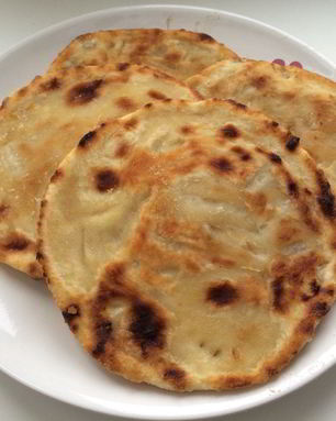 Луковые лепешки