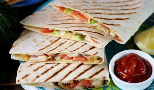 мексиканская лепешка тортилья с начинкой