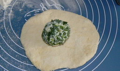 осетинские лепешки с черемшой и сулугуни по-сибирски