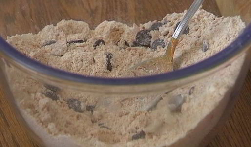 арахисовые маффины с горьким шоколадом