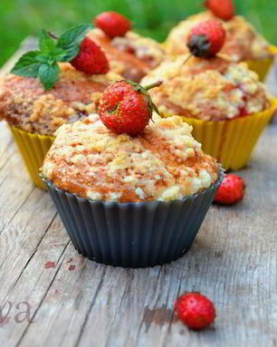 Клубничные маффины с овсяными хлопьями и имбирем