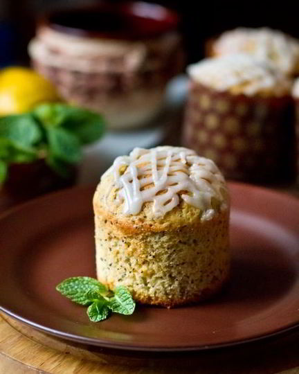 Рецепт лимонных маффинов с маком и лимонной глазурью