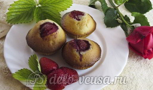маффины с клубникой