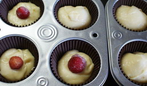 маффины с ягодой