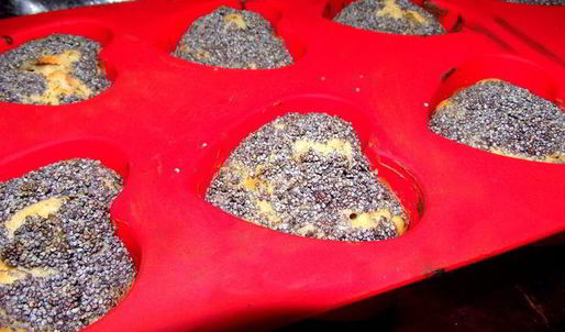 медовые маффины с бананом, корицей и маком