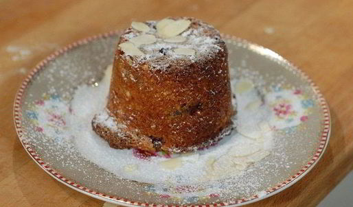 миндальные маффины с вишней