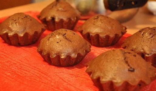 шоколадные маффины с кремом