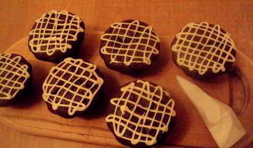 шоколадные маффины с сюрпризом