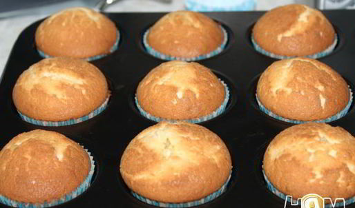 сливочные маффины с лавандой и марципаном