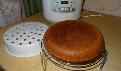 манник в мультиварке на молоке с ягодами