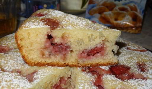 манник в мультиварке на молоке с ягодами