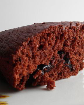 Постный шоколадный манник с черносливом