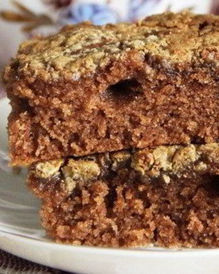 Рецепт шоколадного манника с халвой