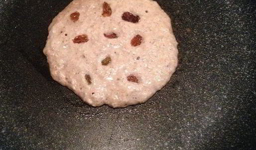 банановые оладьи с изюмом