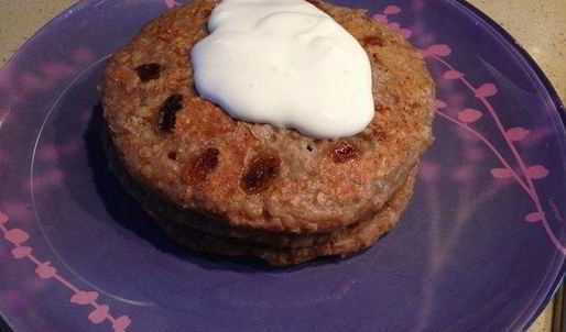 банановые оладьи с изюмом