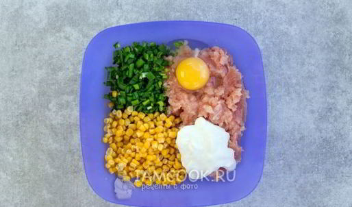 куриные оладьи с кукурузой