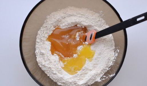 медовые оладьи с яблоком