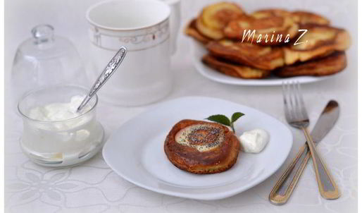 медовые оладьи с яблоком