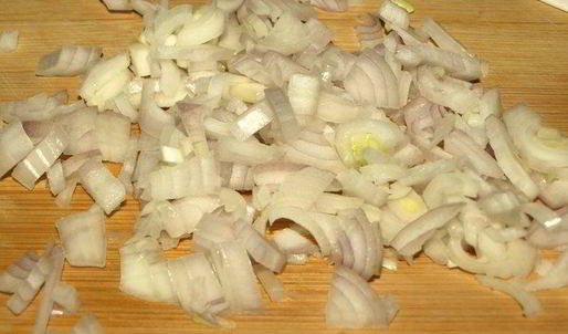 морковные оладьи на хрустящих крекерах с йогуртовым соусом