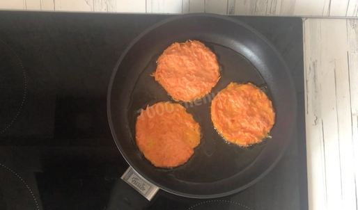 морковные оладьи