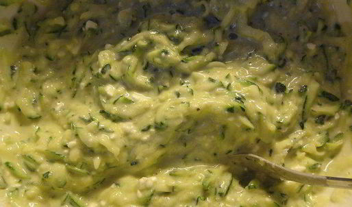 нежные оладьи из цукини с фетой