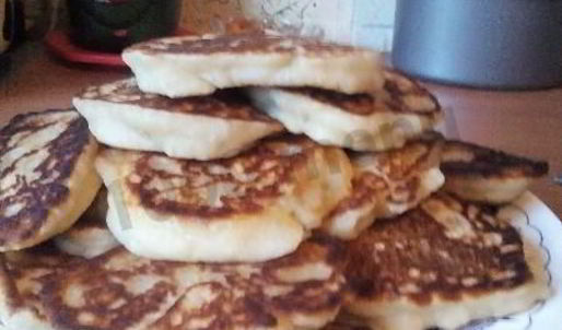 оладушки пышные без яиц на дрожжах