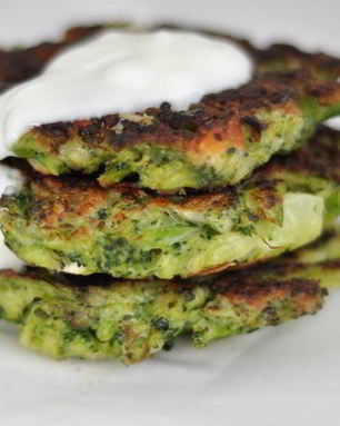 Оладьи из брокколи с сыром