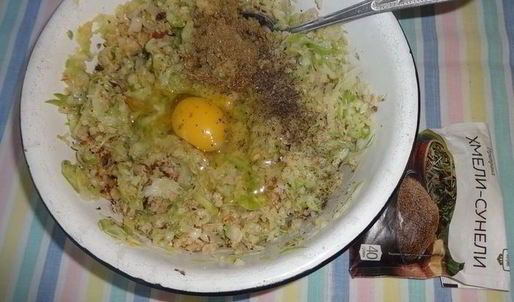 оладьи из кабачков с кашей и орехами