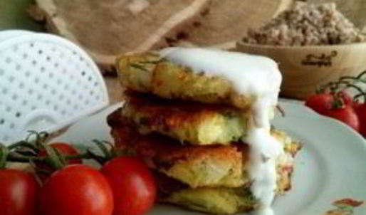 оладьи из кабачков с сыром и чесноком