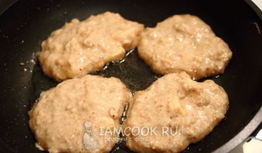 оладьи из овсяных хлопьев на воде