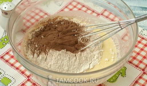 оладьи на кислом молоке с какао