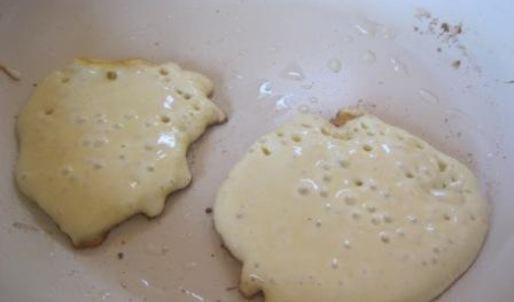 оладьи на молоке с корицей