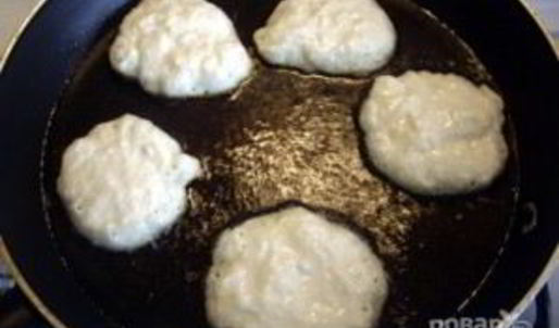 пышные дрожжевые оладьи