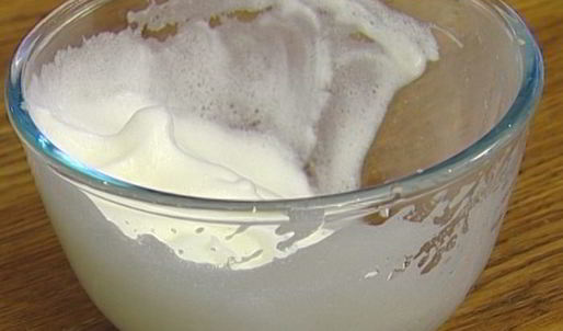 шоколадные оладушки со взбитыми сливками