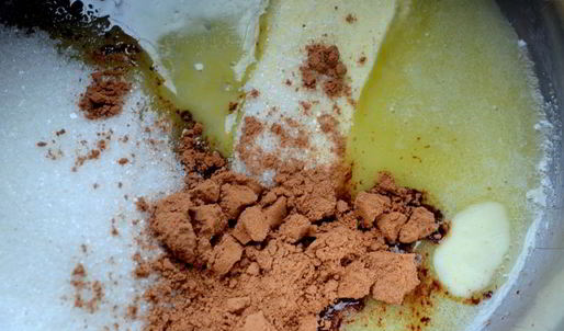 шоколадные оладьи с шоколадным соусом