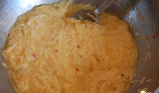 сырные оладьи из вермишели