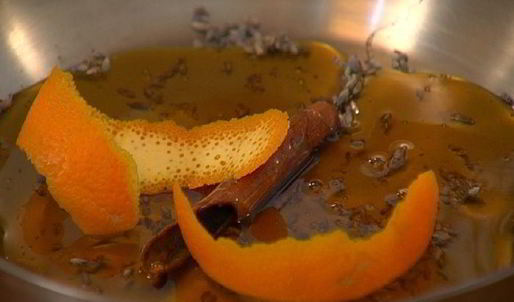 пахлава со сливами и лавандой