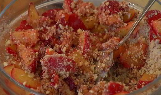 пахлава со сливами и лавандой